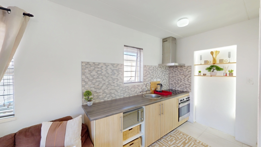 3 Bedroom Property for Sale in Harmony Village Western Cape